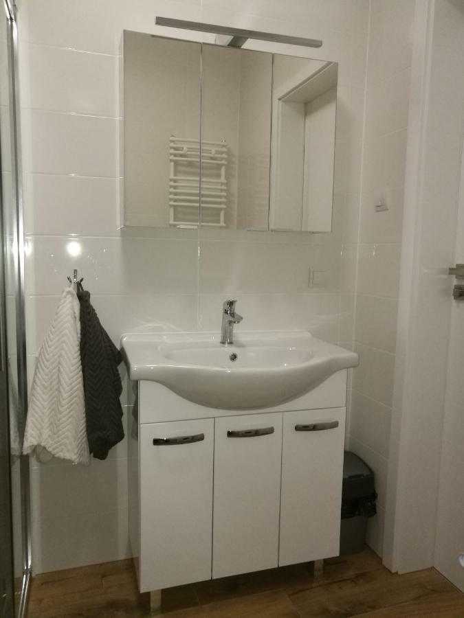 Harbor 9 Apartment Kolobrzeg Oda fotoğraf